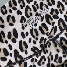 Load image into Gallery viewer, Cheetah Classico leggings - Ladies
